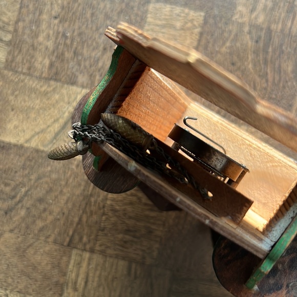 Vintage Small Cuckoo Clock from Germany Wood Clock Hand Painted - Needs Repair - Picture 12 of 16